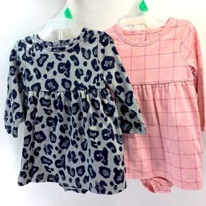 2 Little girls 6-9 months dress sets